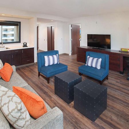 Hilton Garden Inn Burbank Los Angeles Bagian luar foto