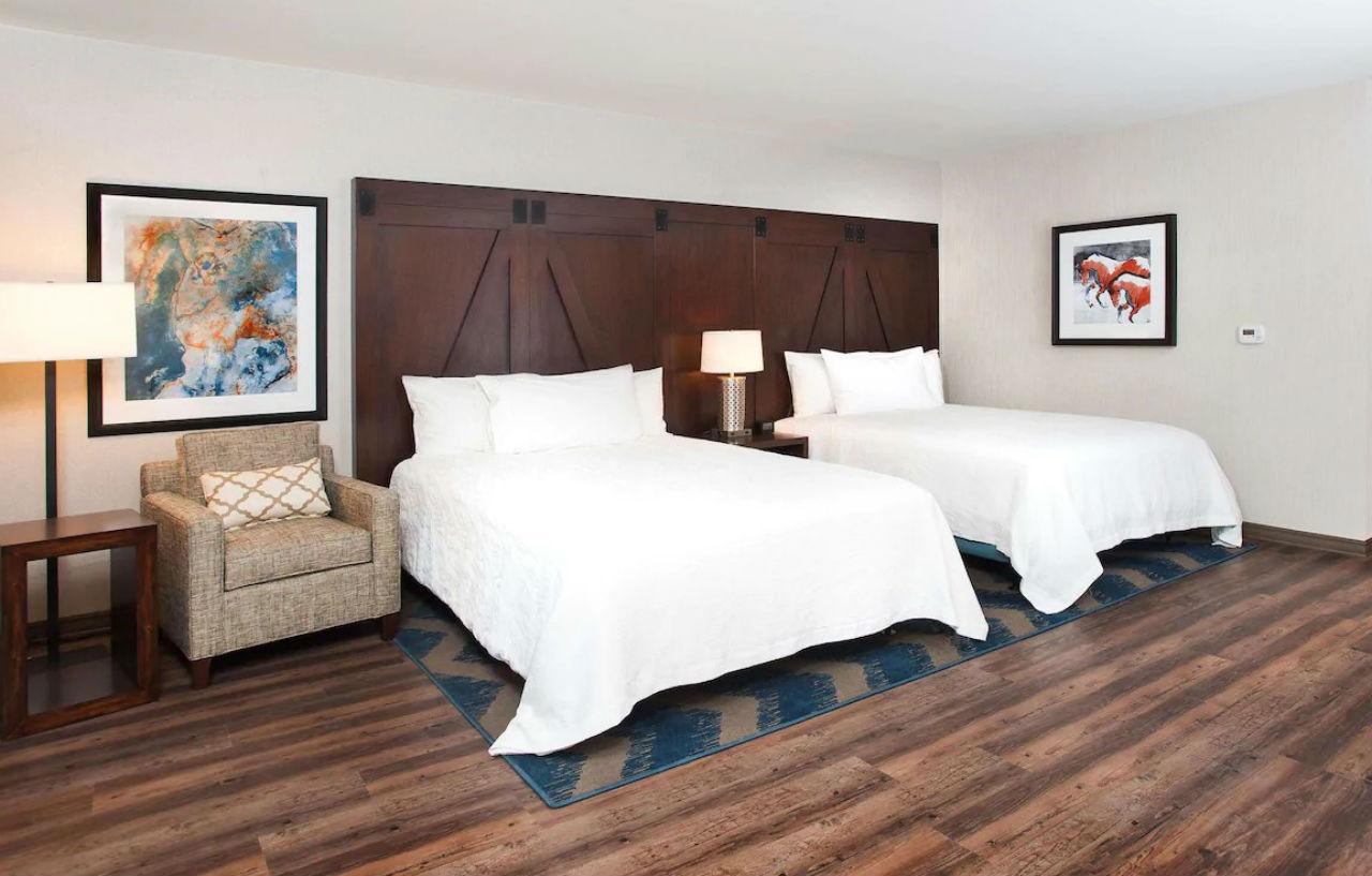 Hilton Garden Inn Burbank Los Angeles Bagian luar foto